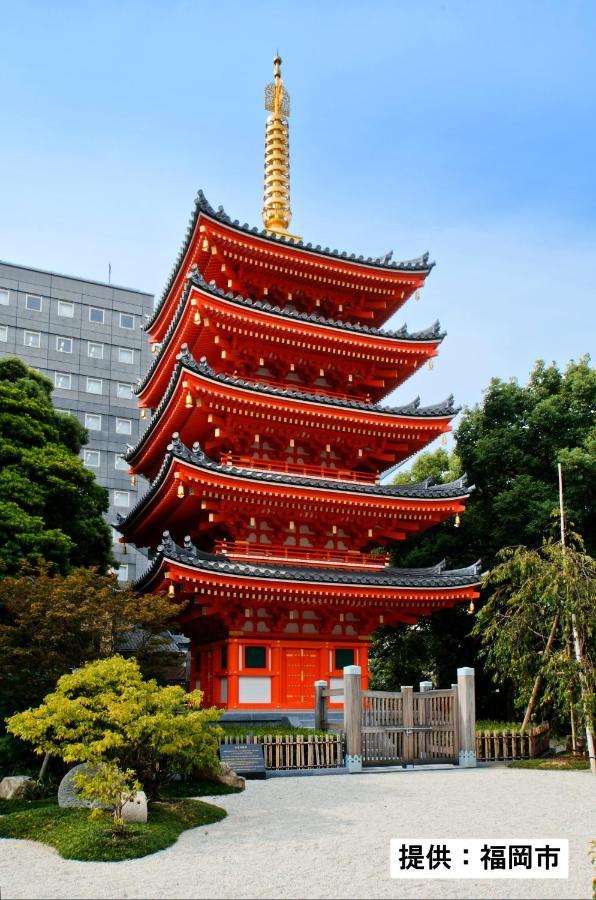 Hakata Sunhills Hotel ฟูกุโอกะ ภายนอก รูปภาพ