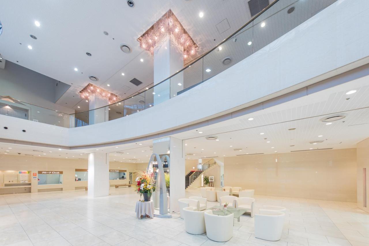 Hakata Sunhills Hotel ฟูกุโอกะ ภายนอก รูปภาพ
