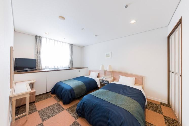 Hakata Sunhills Hotel ฟูกุโอกะ ภายนอก รูปภาพ